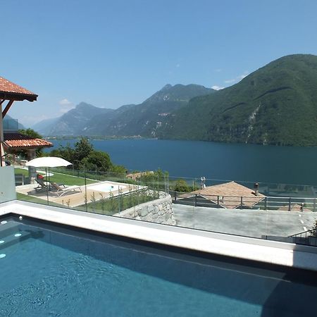 Rocca D'Anfo B&B-Apartments Lake View Rocca d'Anfo Exterior foto