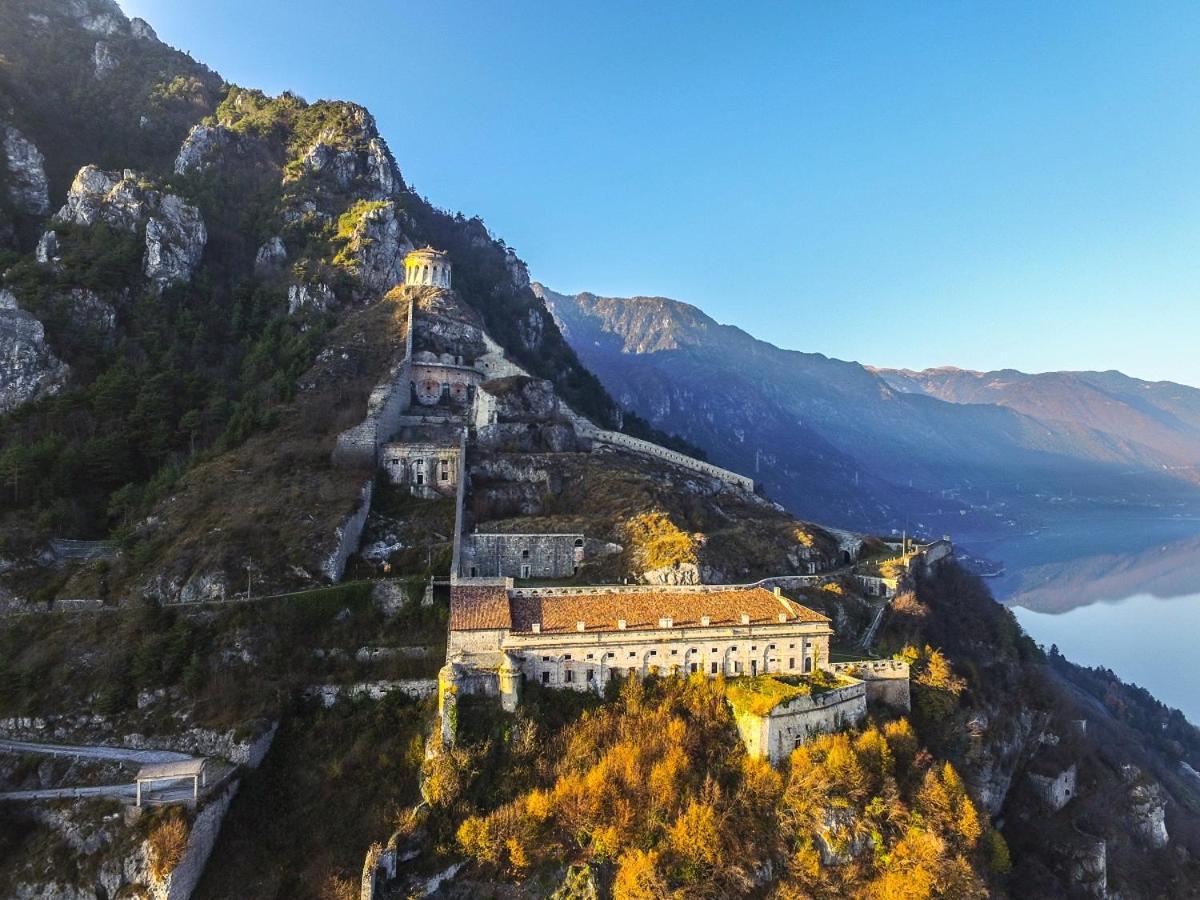 Rocca D'Anfo B&B-Apartments Lake View Rocca d'Anfo Exterior foto