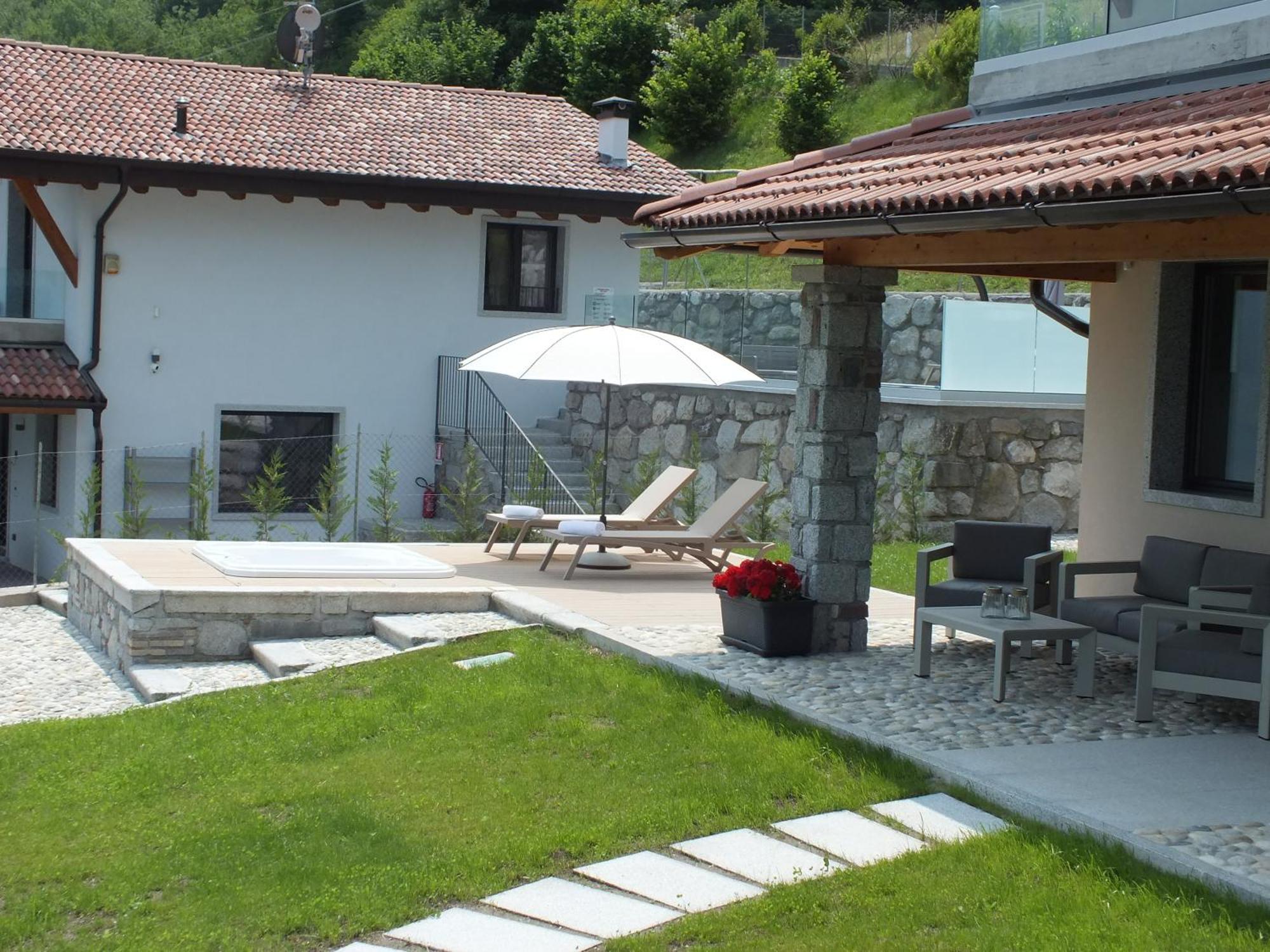 Rocca D'Anfo B&B-Apartments Lake View Rocca d'Anfo Exterior foto